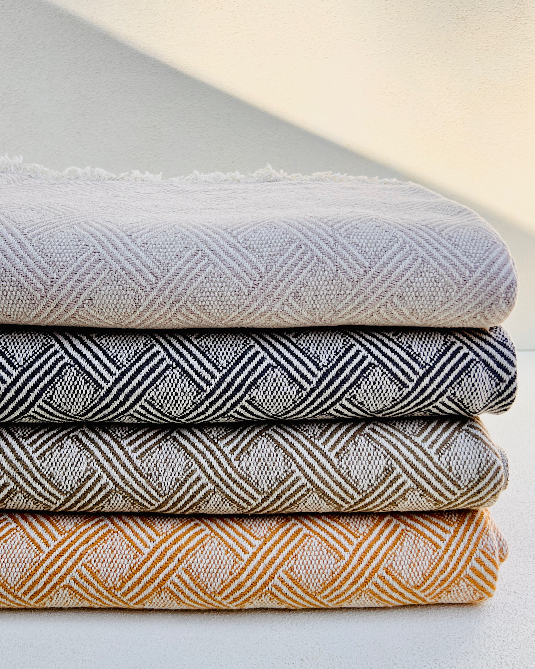Bungalow Linen Throw – Coconut - Image 2