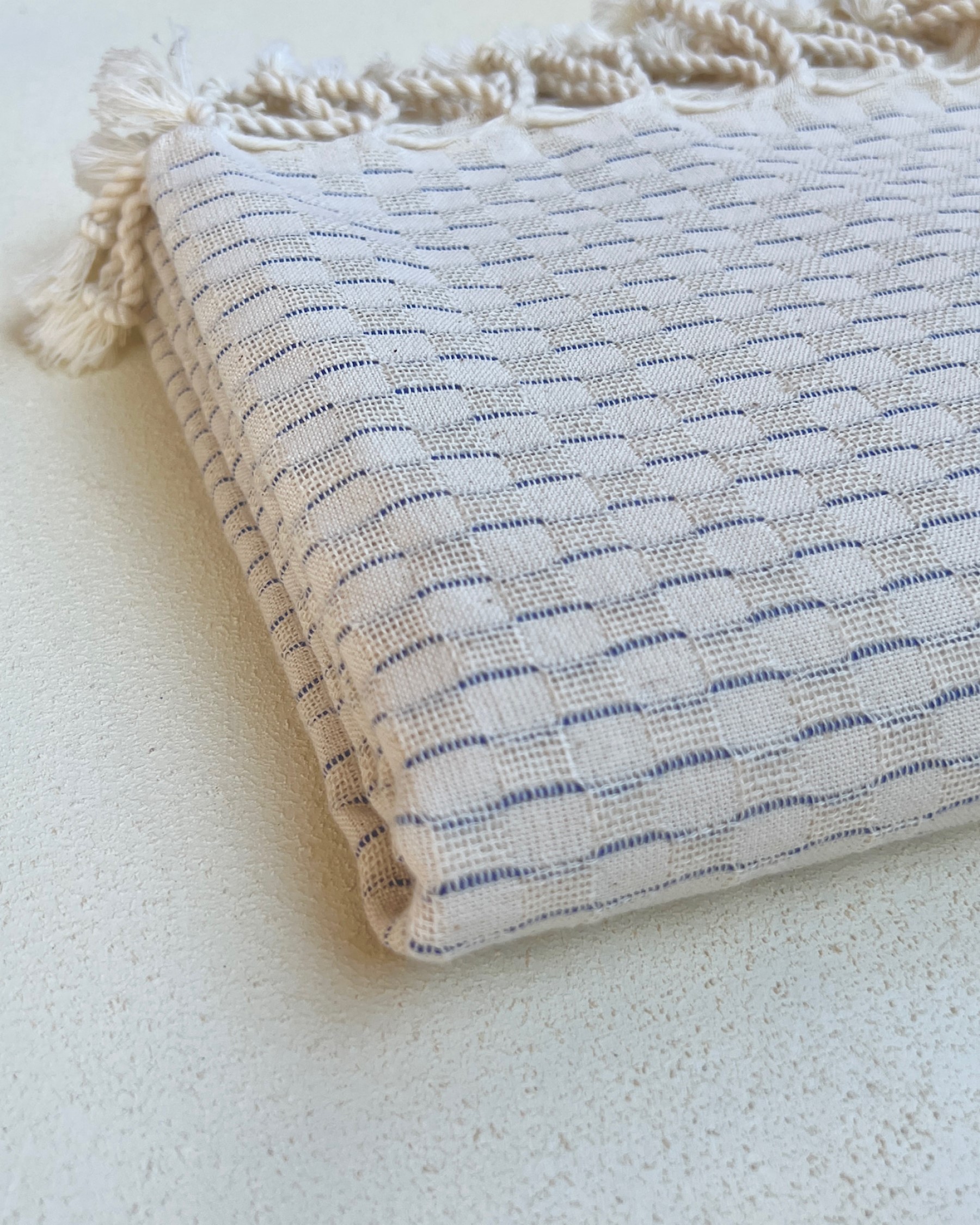 Palm Beach – Ivory & Blue - Image 3