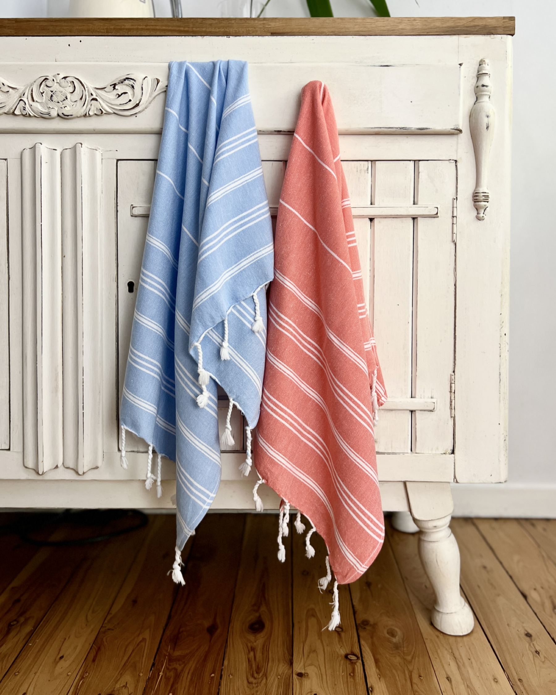 Home & Gym Small Towel Duo – Coral and Blue