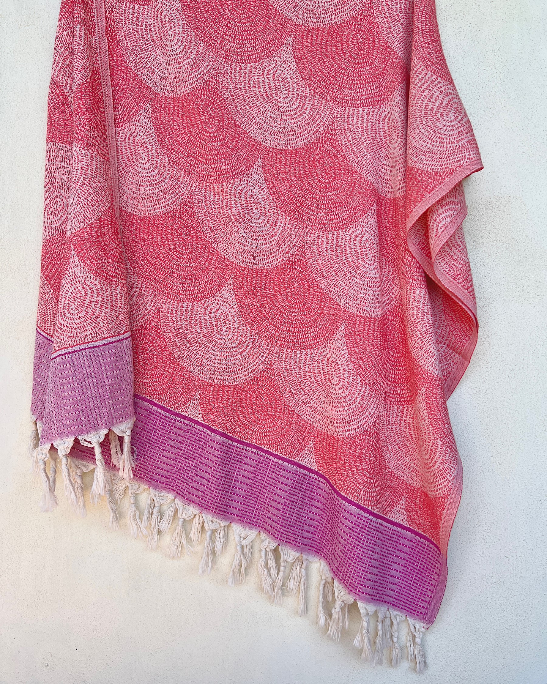 Shelly Beach Towel – Red & Fushia - Image 2